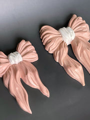 Load image into Gallery viewer, Vintage 1991 HOMCO Pink Bow Wall Plaques Set of 2 Home Interiors 7601 USA