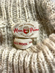 Load image into Gallery viewer, Alan Paine All Wool Chunky Ribbed Turtleneck Sweater Made in Hong Kong Size 44 - Lisa Lassi