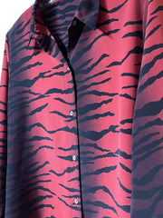 Load image into Gallery viewer, SOLD - Vintage Red & Black Tiger Stripe Button-Up Shirt Unisex Shell Buttons - Lisa Lassi
