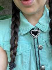 Load image into Gallery viewer, Barbed Wire Heart Bolo Tie