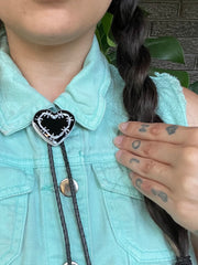 Load image into Gallery viewer, Barbed Wire Heart Bolo Tie