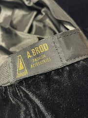 Load image into Gallery viewer, Vintage A. Brod Velvet Newsboy Cap – Black Soft Velvet, Lined