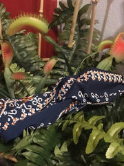 Load image into Gallery viewer, Blue Retro Twist Headband