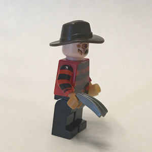 Freddy Minifig Small Horror Figurine - Lisa Lassi