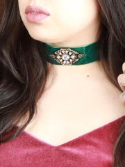 Load image into Gallery viewer, Green Velvet Choker - Lisa Lassi