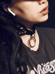 Load image into Gallery viewer, Leather O-Ring Intricate Cut Choker - Lisa Lassi