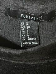 Load image into Gallery viewer, Def Leppard Cropped Long Sleeve Top Women’s Small Black Velvet Band Tee Graphic