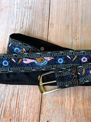 Load image into Gallery viewer, Embroidered Chainstitch Bird Floral Wide Fabric Belt Black Blue Pink 40"