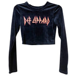 Load image into Gallery viewer, Def Leppard Cropped Long Sleeve Top Women’s Small Black Velvet Band Tee Graphic
