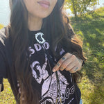 Load image into Gallery viewer, Vampire Teeth Bolo Tie
