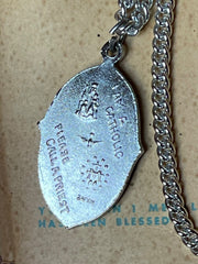 Load image into Gallery viewer, Vintage Catholic 6-in-1 Medal Necklace Japan Call a Priest Original Card
