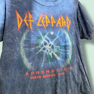 Def Leppard shirt