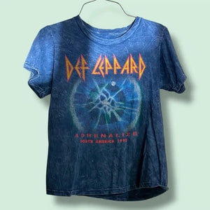 Def Leppard shirt