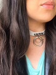 Load image into Gallery viewer, Double Ring Choker - White - Lisa Lassi
