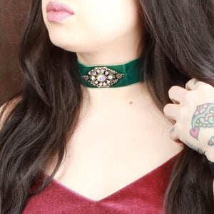 Green Velvet Choker - Lisa Lassi