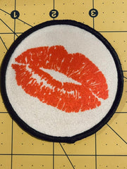 Load image into Gallery viewer, Lips circle patch
