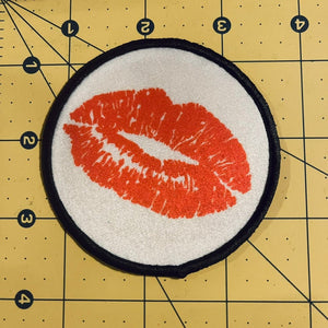 Lips circle patch