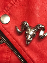Load image into Gallery viewer, Ram Skull Brooch - Lisa Lassi
