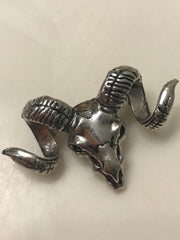 Load image into Gallery viewer, Ram Skull Brooch - Lisa Lassi
