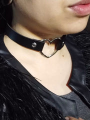 Load image into Gallery viewer, Vegan Black Heart Choker - Lisa Lassi
